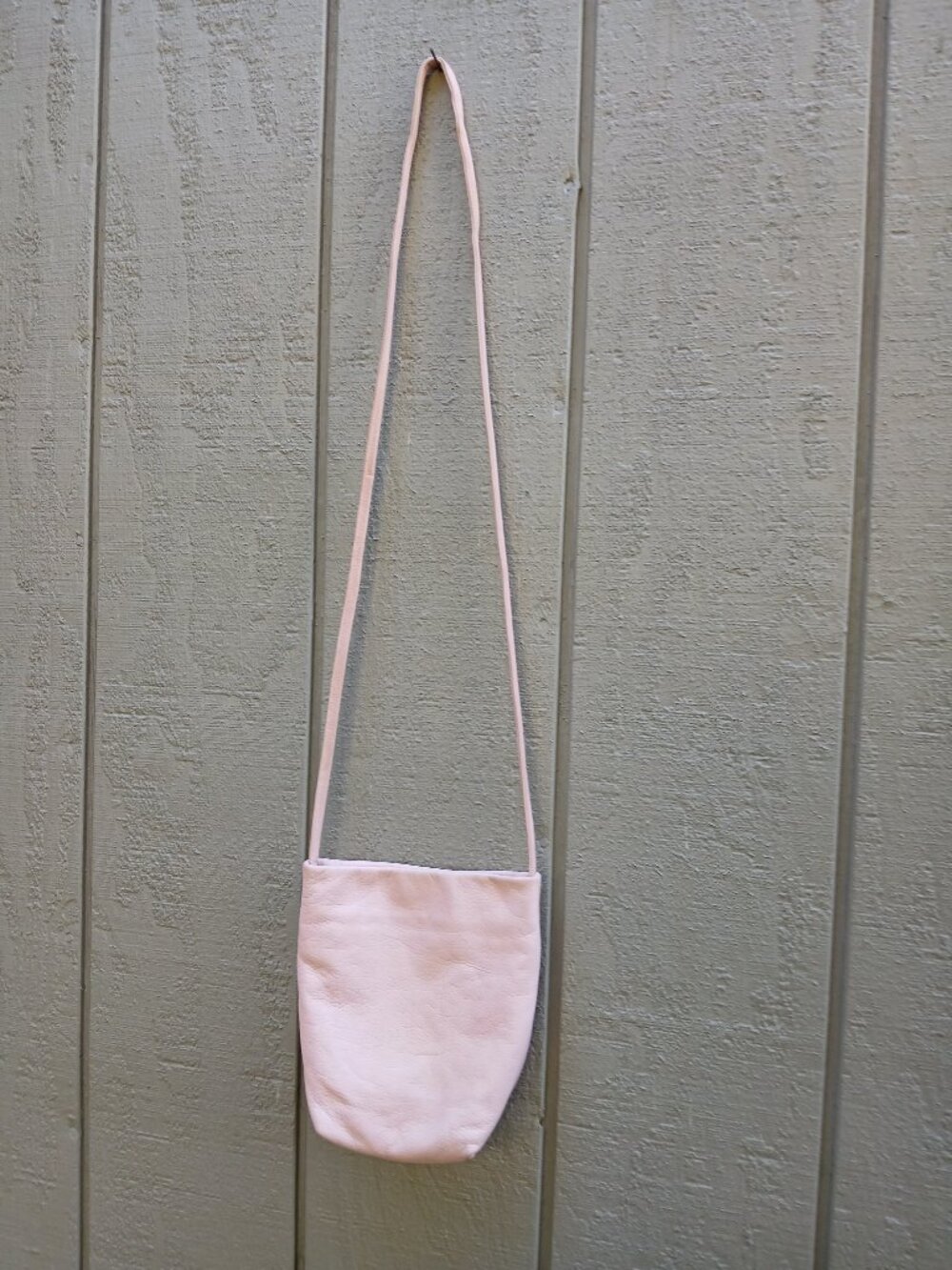 BAGGU Pink Leather Crossbody Small Bag Purse Made in USA Soft Pebbled Blush